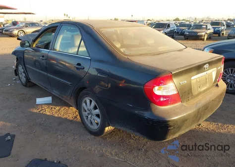 2003 Toyota Camry Xle V6 z USA, uszkodzony, nr VIN 4T1BF32K83U055702